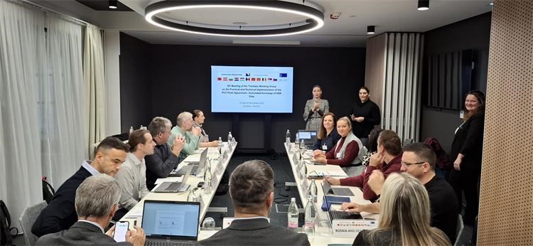 Slika slike/2025/11/DNA-Ljubljana/1.jpg